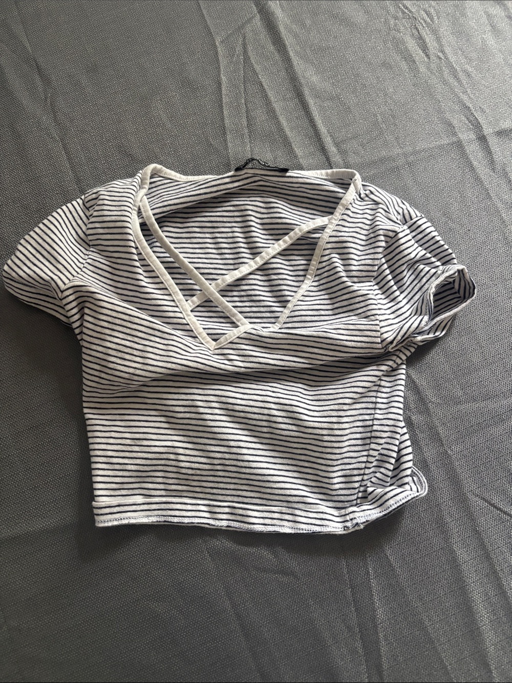 Striped Crisscross V-Neck Crop Top - Black & White
